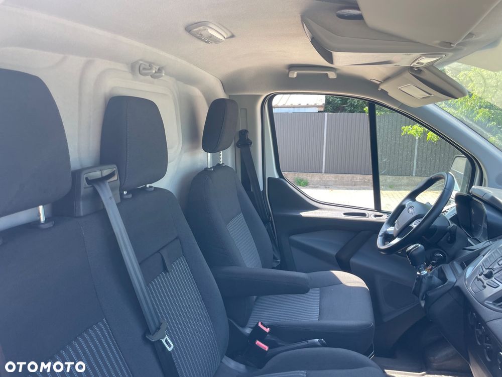 Ford Transit Custom - 23