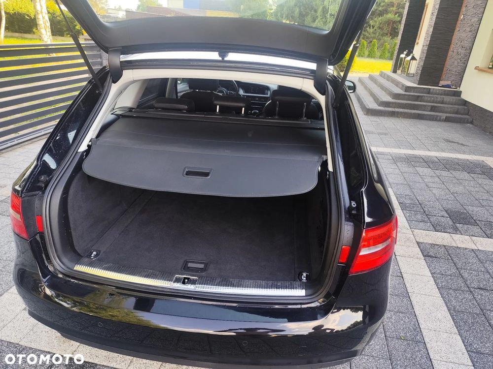 Audi A4 Avant - 11
