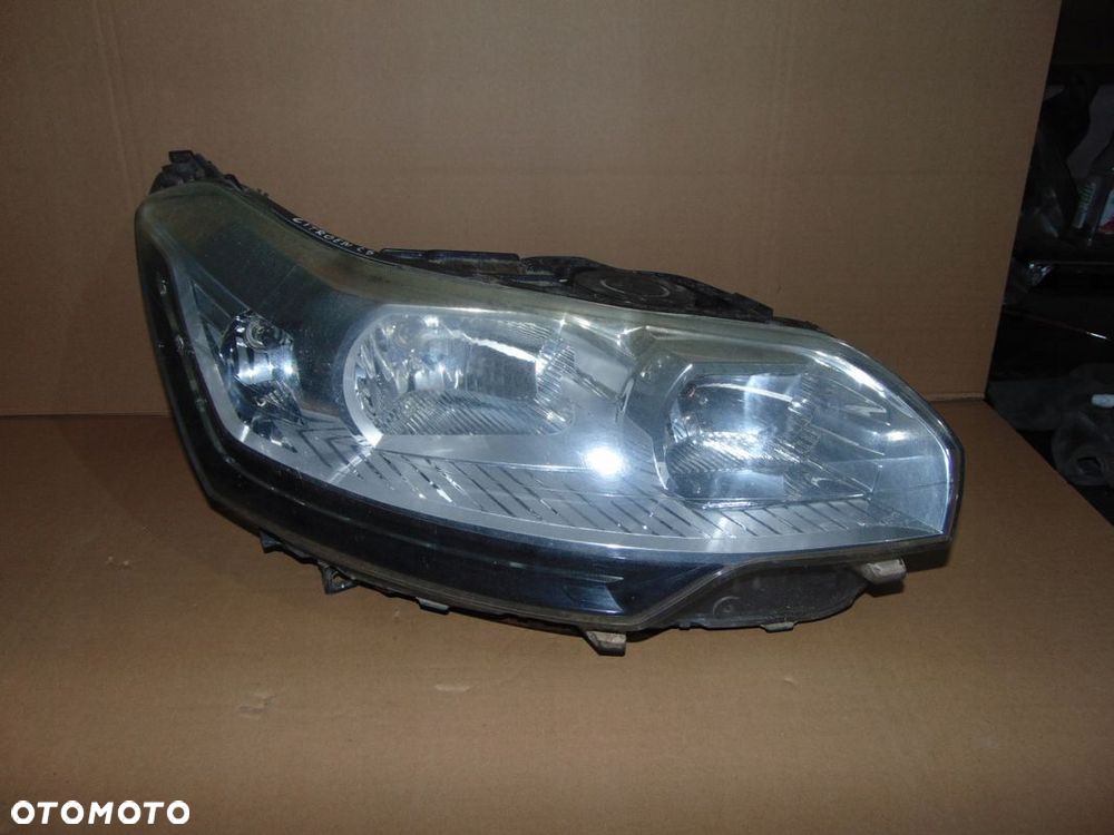 LAMPA PRAWA PRZÓD PRZEDNIA CITROEN C5 III EUROPA LIFT FL 9674397980 - 2