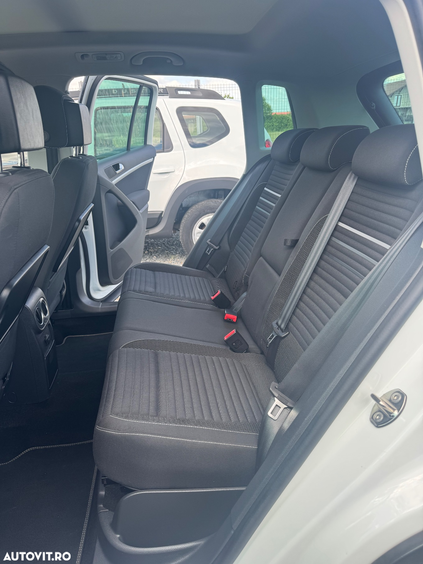 Volkswagen Tiguan 2.0 TDI 4Motion DSG BMT Sport & Style - 10