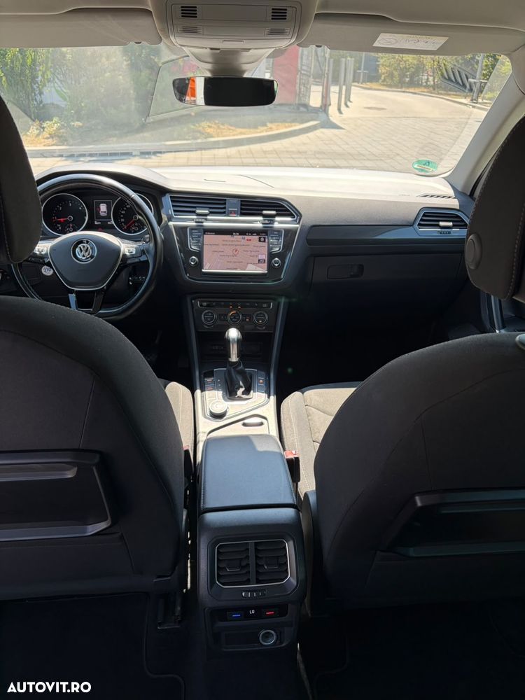 Volkswagen Tiguan - 9