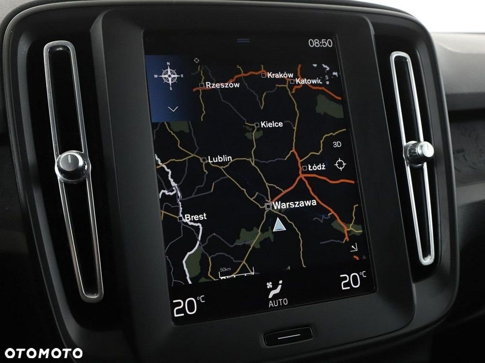 Volvo XC 40 T2 Momentum Core - 26