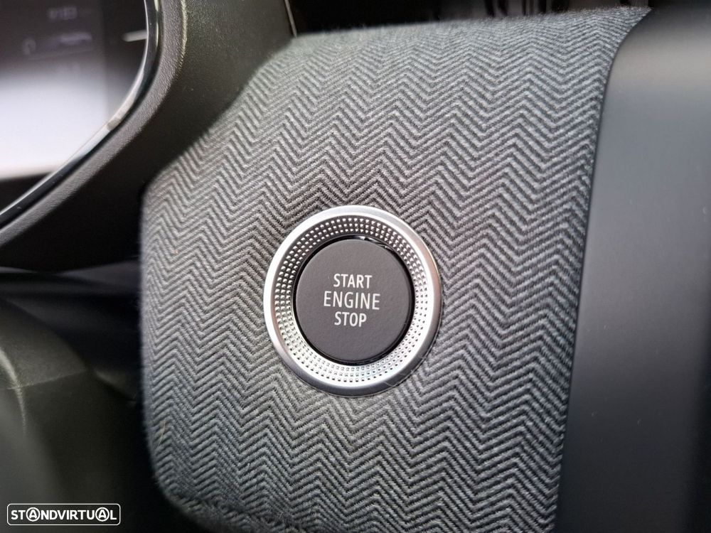 Renault Clio 1.0 TCe Techno — fotografia 18