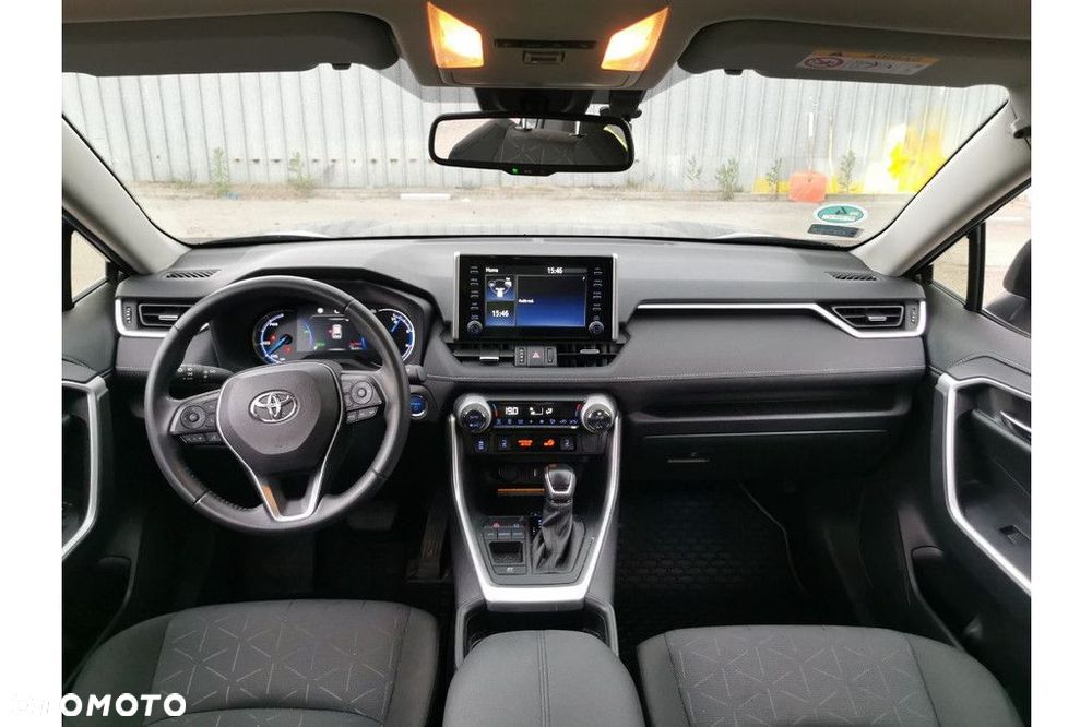 Toyota RAV4 - 8