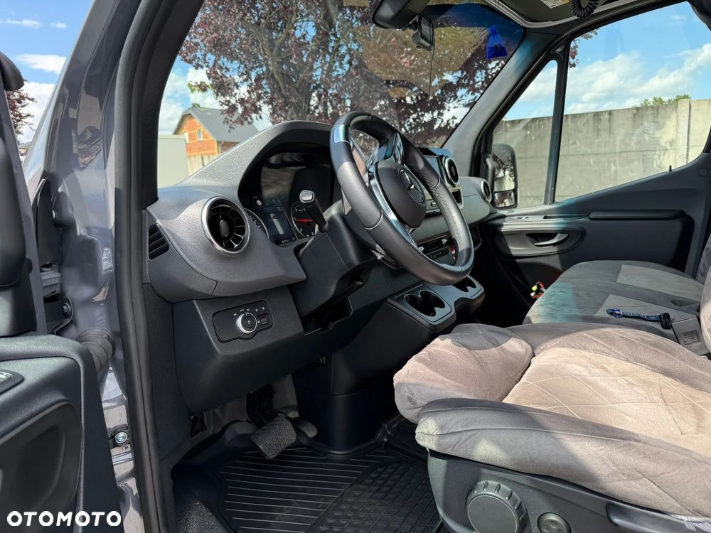 Mercedes-Benz SPRINTER - 8