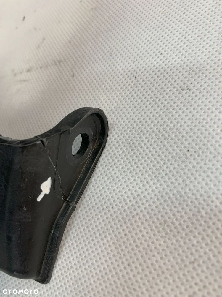 Toyota Yaris 4 IV 20r Reflektor lewy lampa lewa 2020 - 2