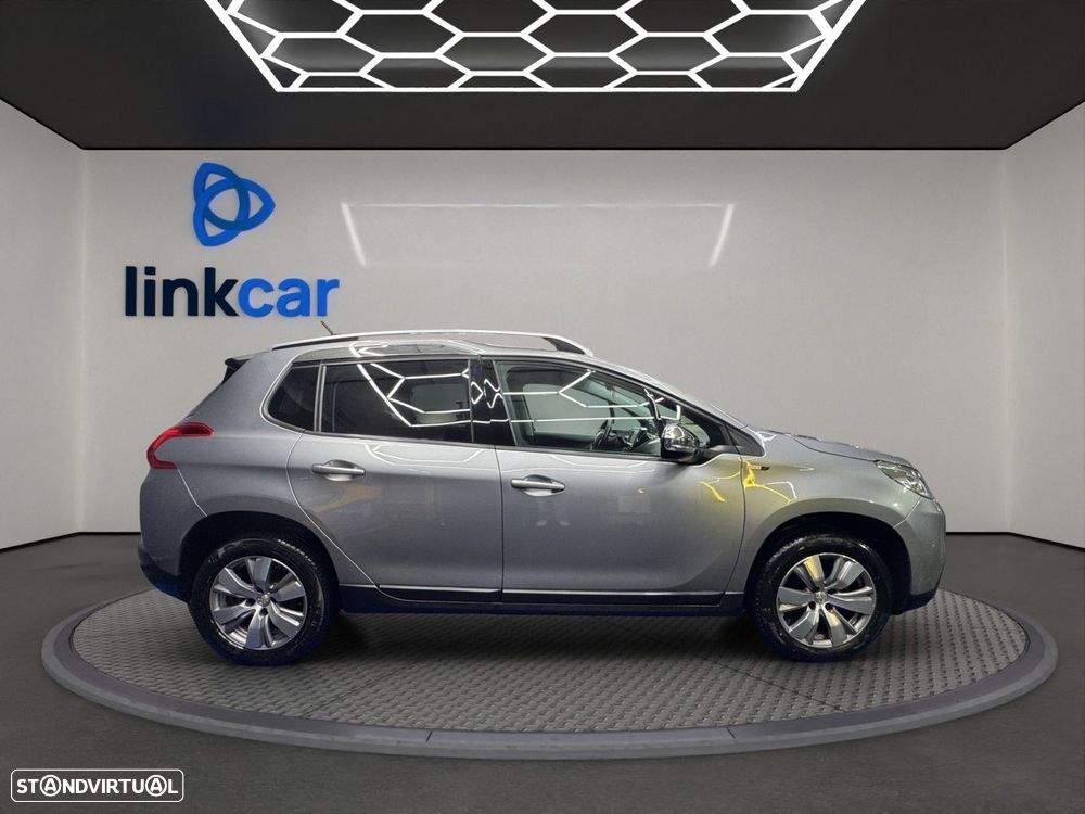 Peugeot 2008 1.6 BlueHDi Style - 7