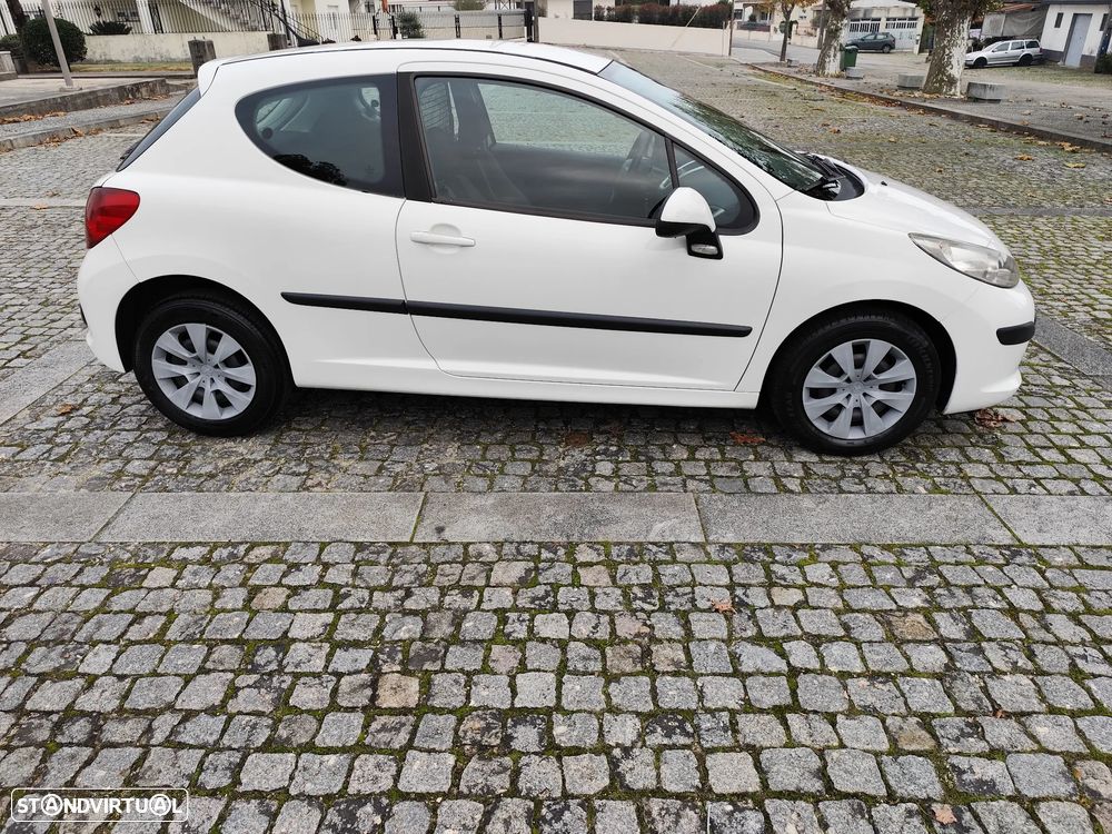 Peugeot 207 1.4 HDi Urban - 4