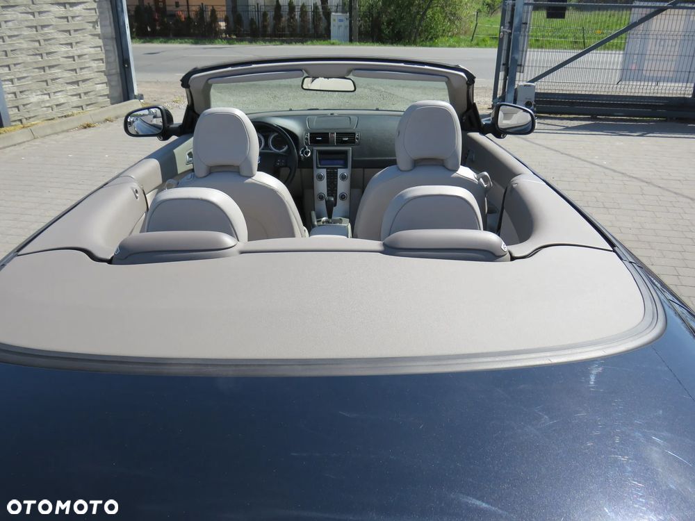 Volvo C70 2.4i Summum - 17