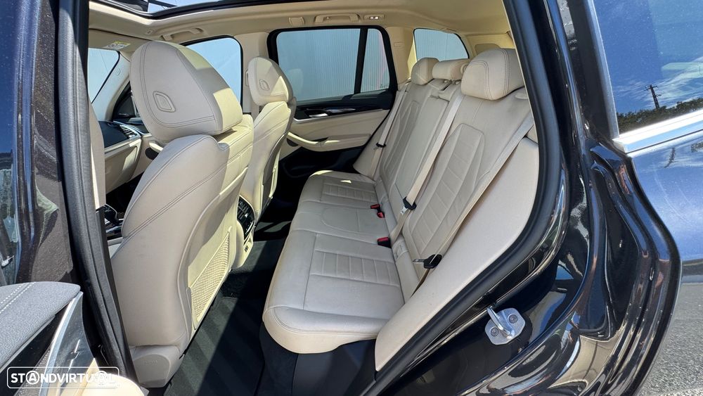 BMW X3 20 i xDrive xLine - 24