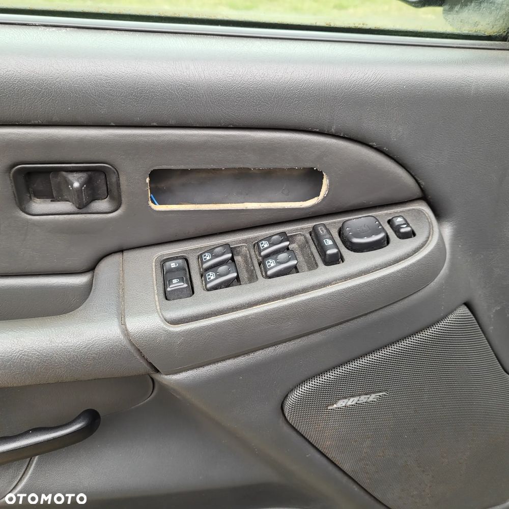 Chevrolet Avalanche 5.3 LS - 22