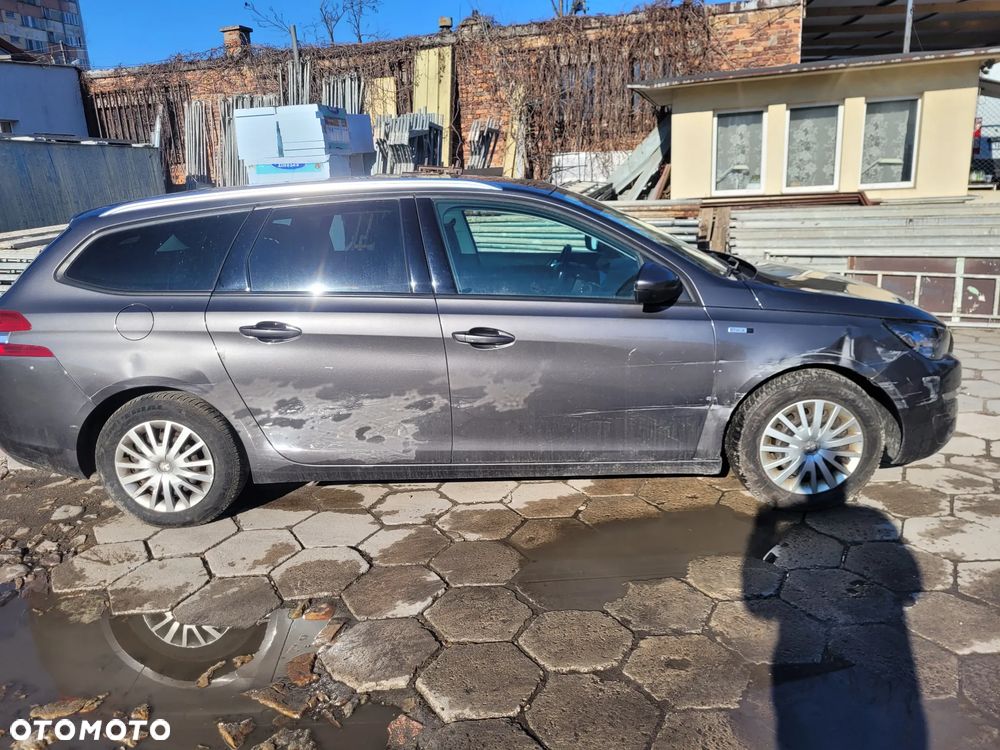 Peugeot 308 BlueHDi 120 Stop & Start Style - 4