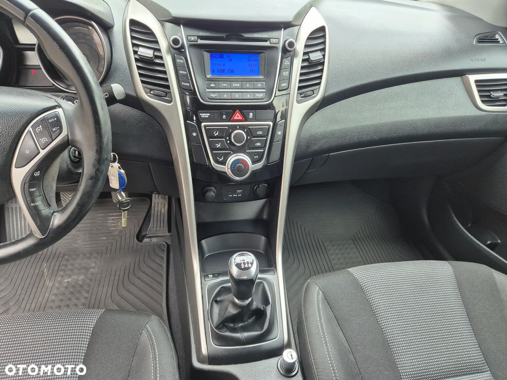 Hyundai i30 blue 1.6 GDI Trend - 23