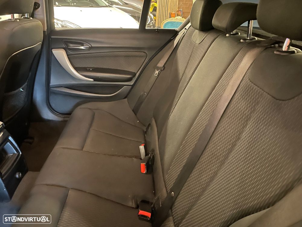 BMW 118 d Pack M Auto - 8