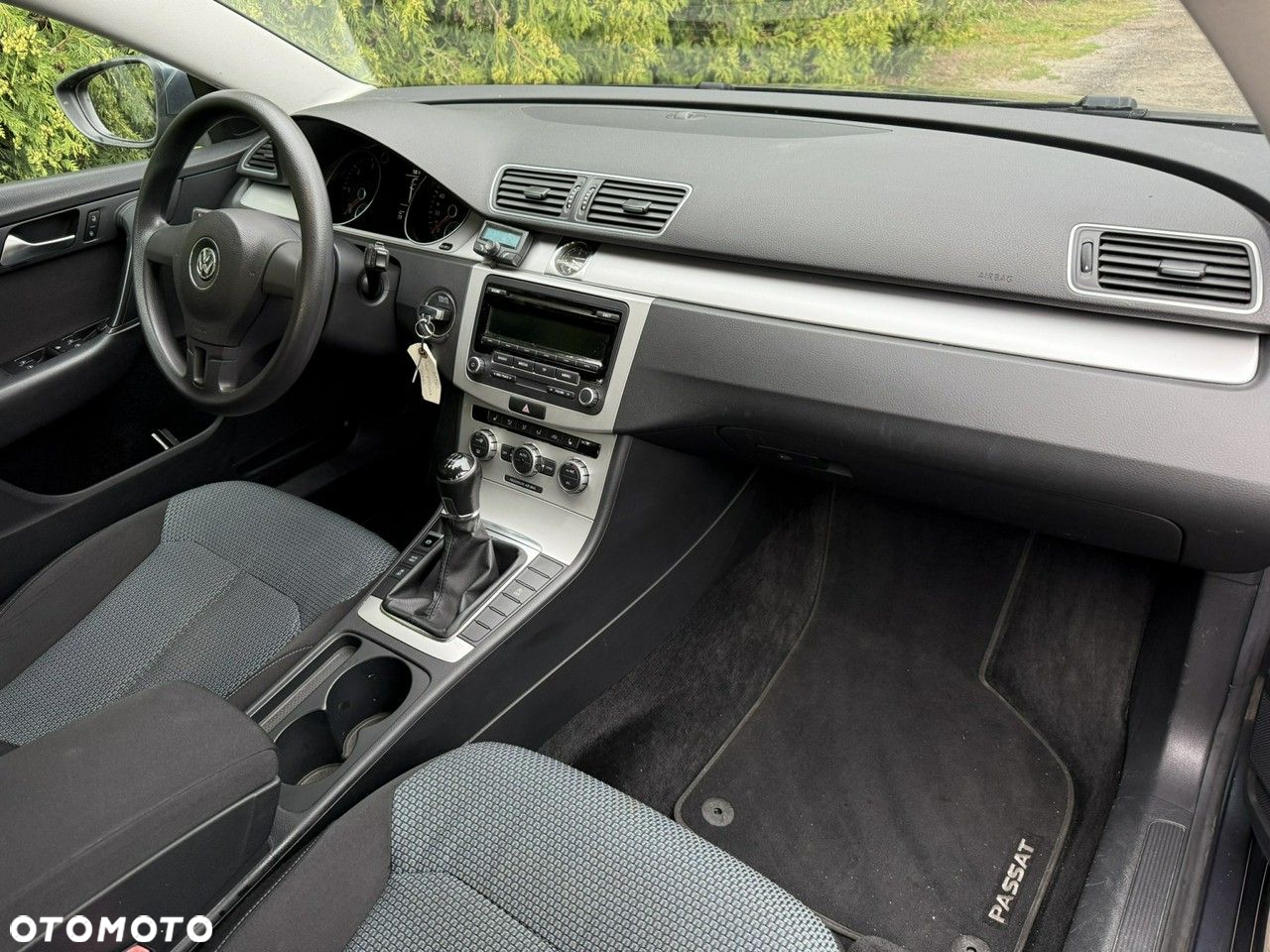 Volkswagen Passat - 19
