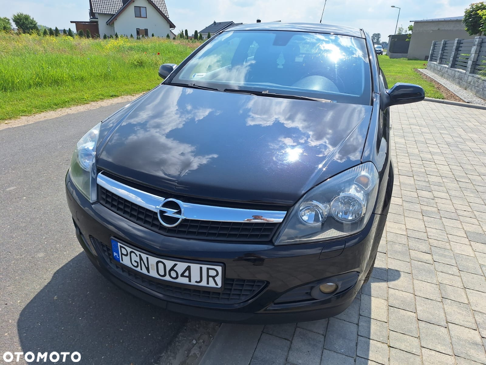 Opel Astra GTC 1.6 - 4