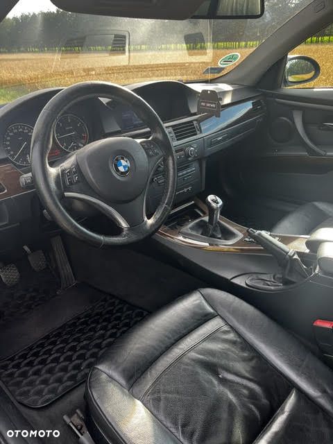 BMW Seria 3 320d - 8
