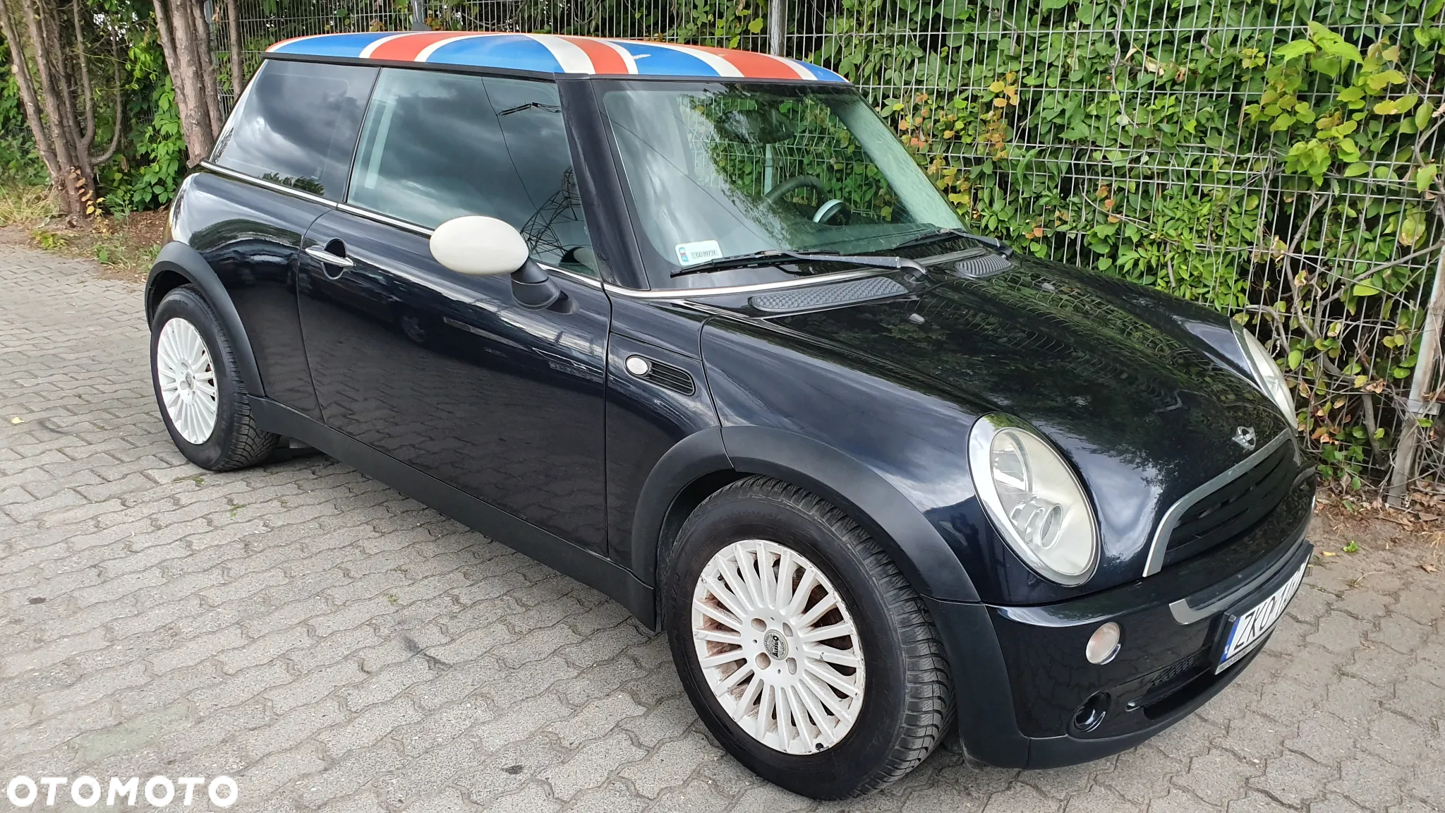 MINI ONE Standard - 16