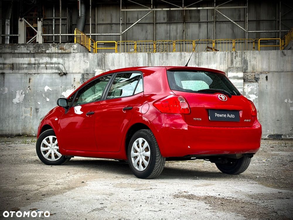 Toyota Auris 1.33 VVT-i Terra - 12