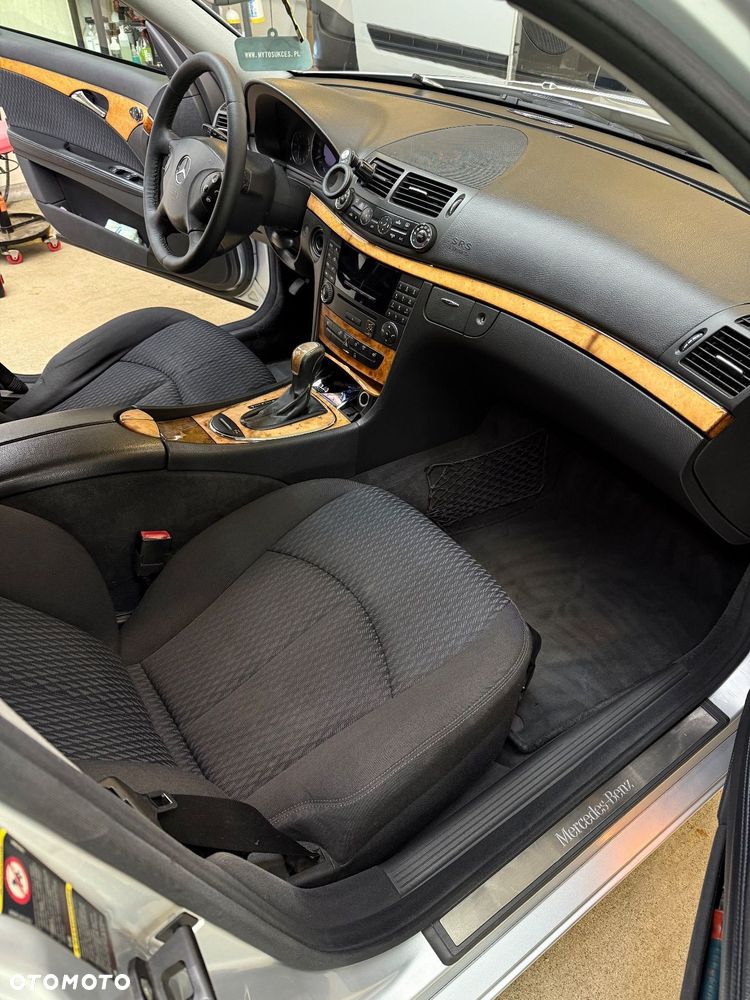 Mercedes-Benz Klasa E - 19