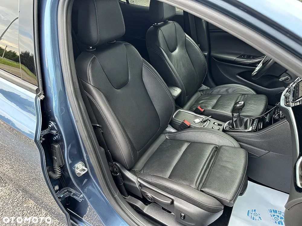 Opel Astra 1.6 D (CDTI) Start/Stop Innovation - 15