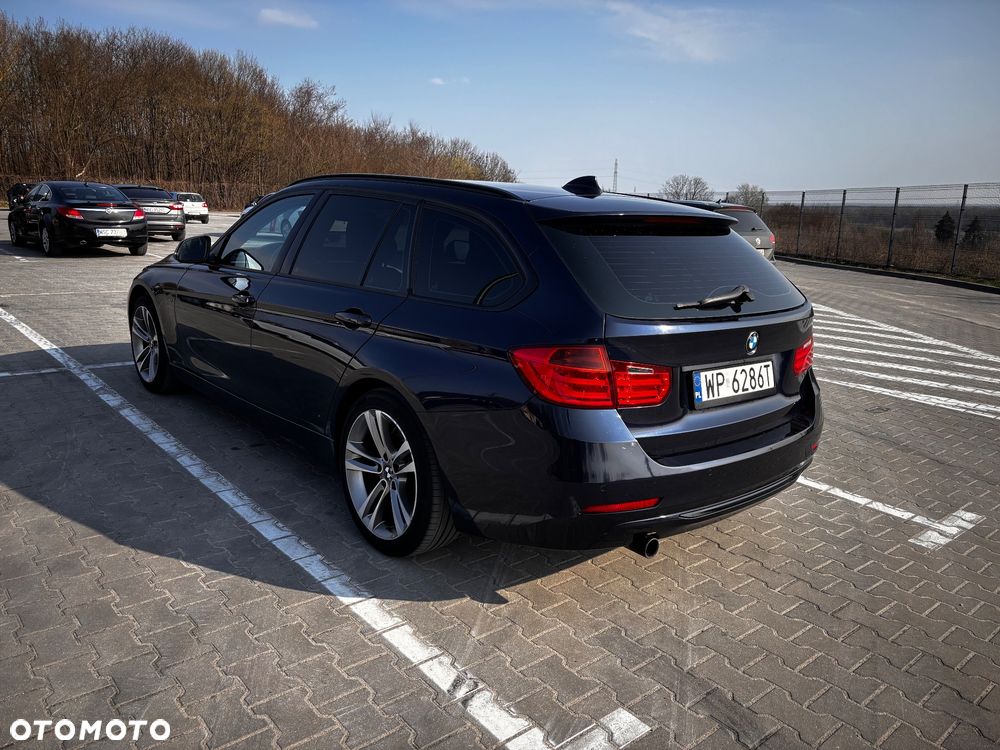BMW Seria 3 320d DPF Edition Sport - 5