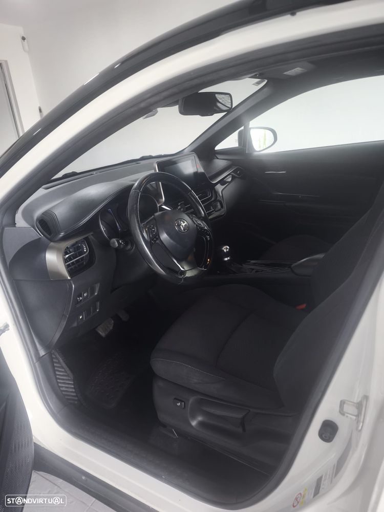 Toyota C-HR 1.8 Hybrid Square Collection - 3