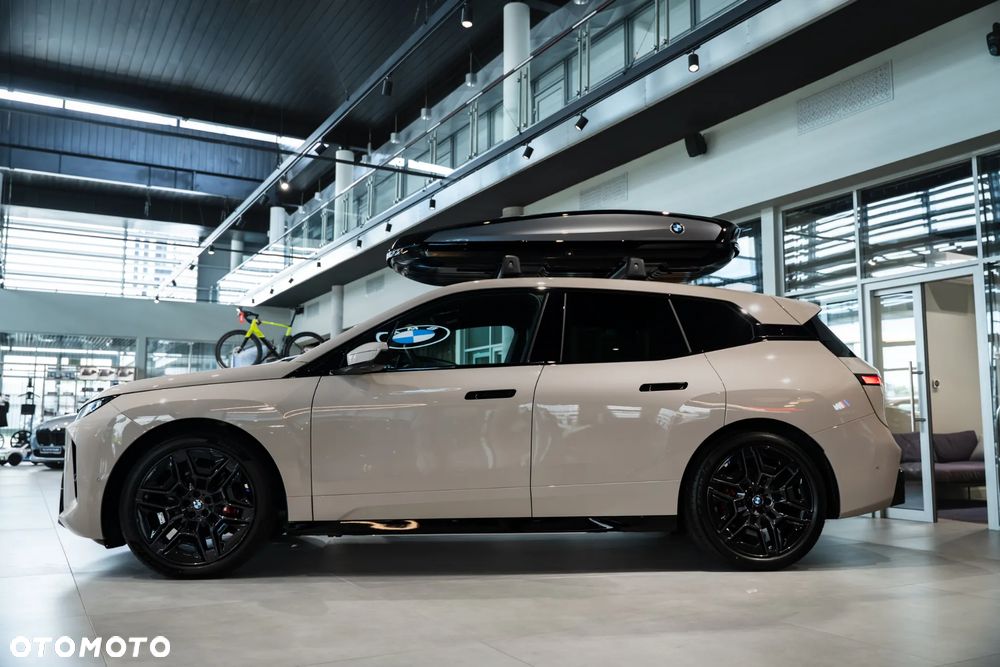 BMW iX xDrive45 100.6kWh - 7