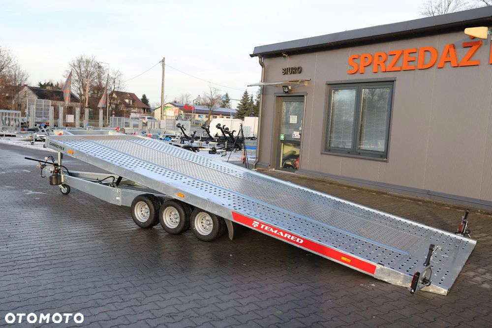 TEMARED /MARTZ CARKEEPER 5820/3 3,5T 580x207cm, Uchylna hydraulicznie , Wypełnienie sklejka+blachy alu, 3 osie, DMC 3500kg ,koła 10 - 17