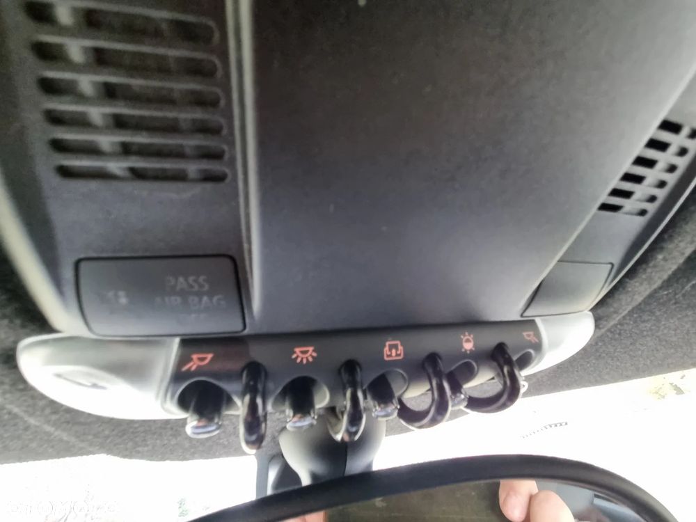 MINI Cooper S Standard - 23