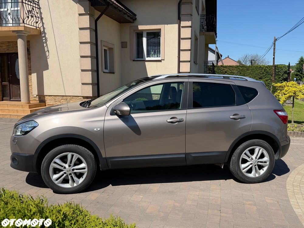 Nissan Qashqai 2.0 Lounge CVT - 9