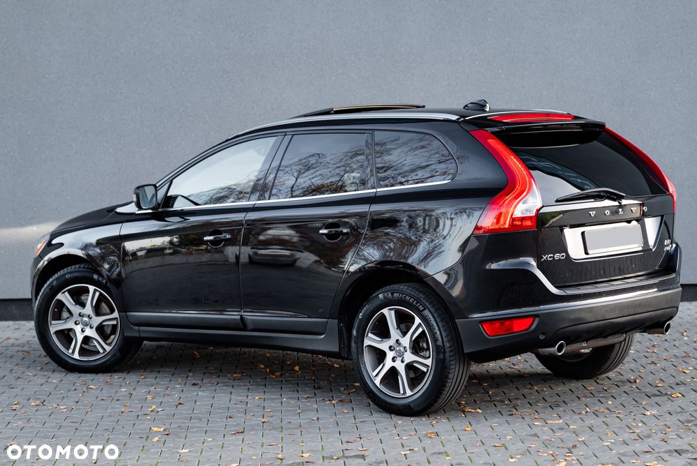 Volvo XC 60 D3 AWD Summum - 11