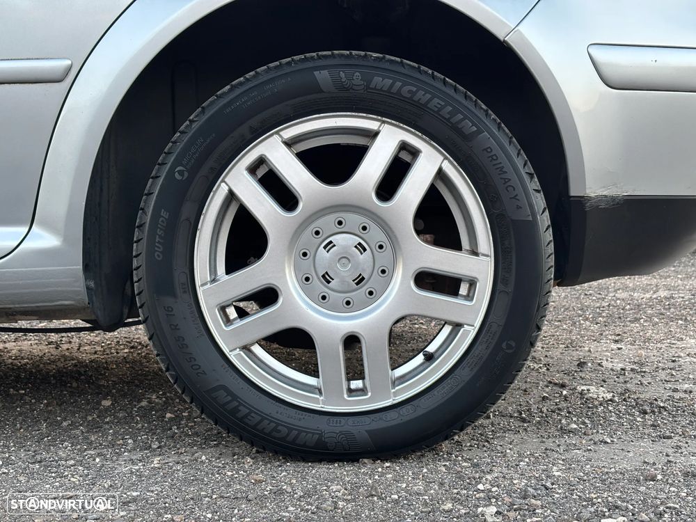 VW Golf 1.9 TDi 25 Anos - 4