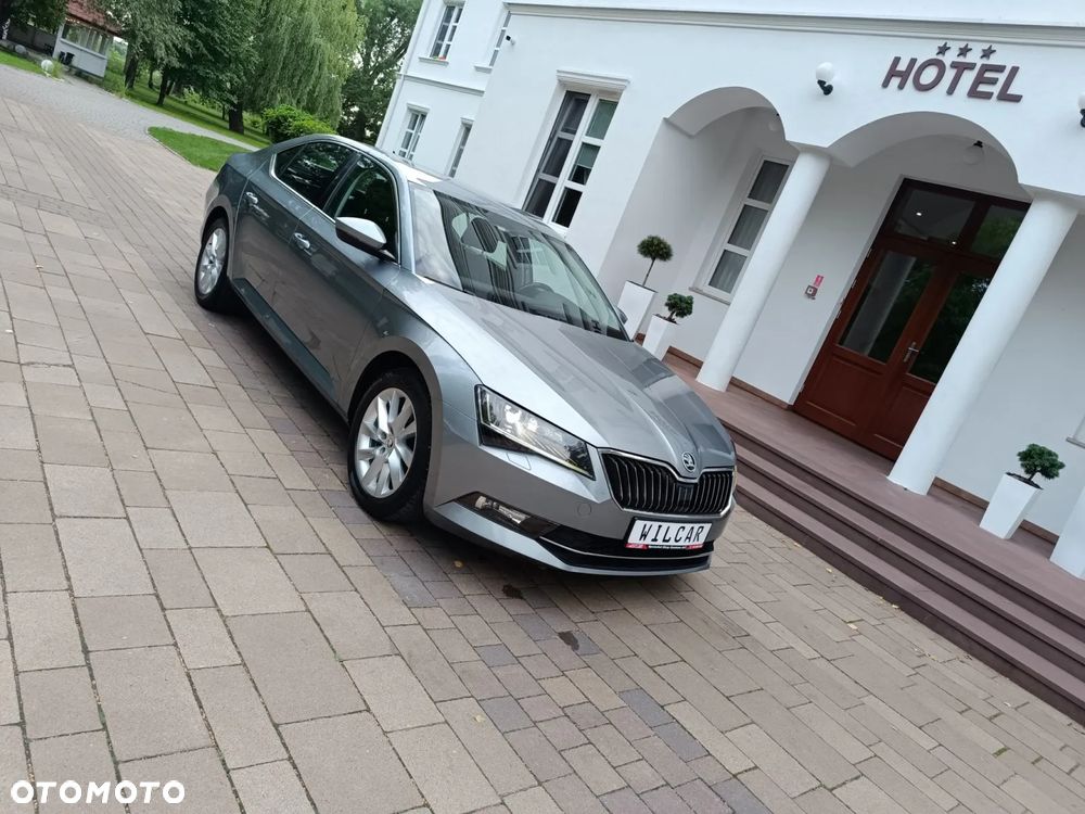 Skoda Superb 1.4 TSI ACT DSG Ambition - 14