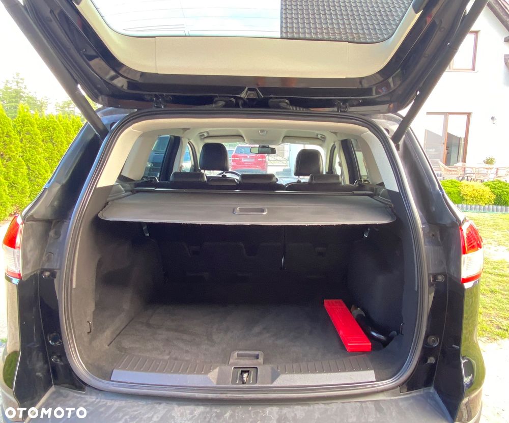Ford Kuga 2.0 TDCi 4x4 Titanium - 32