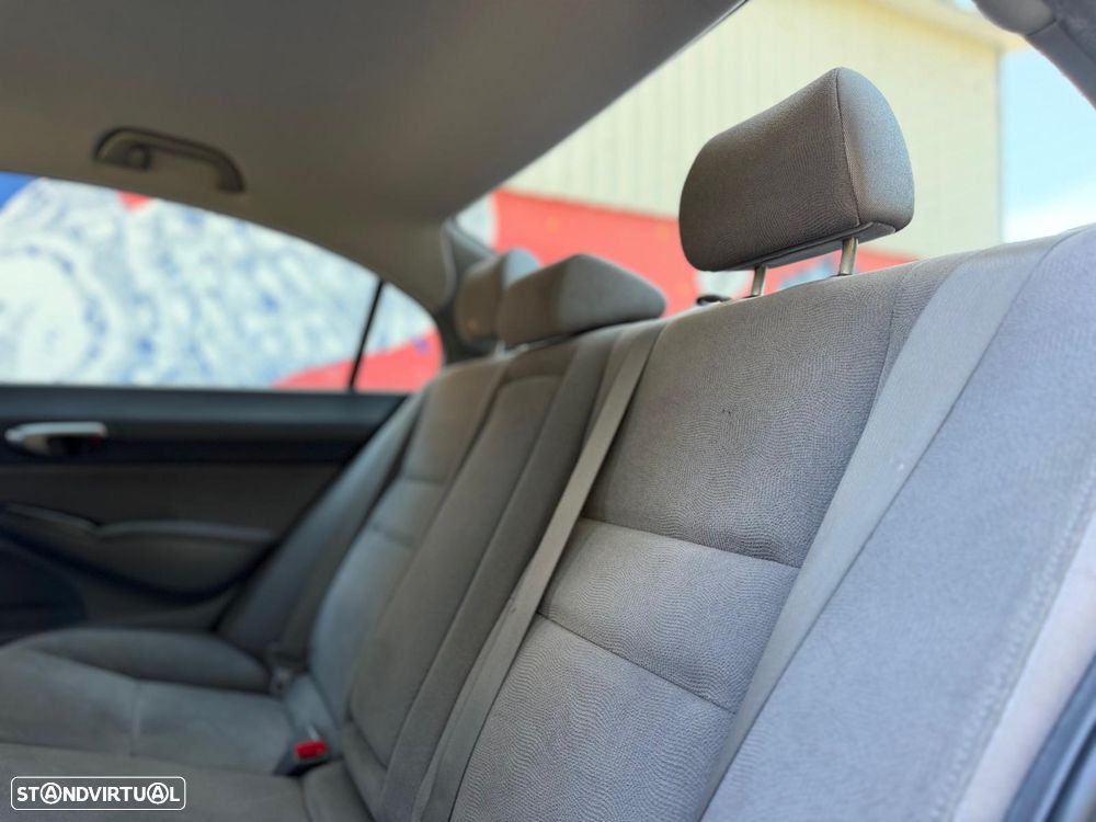 Honda Civic 1.3 DSI i-VTEC Hybrid Elegance - 17