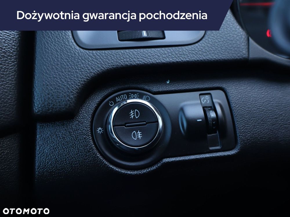 Opel Insignia - 21