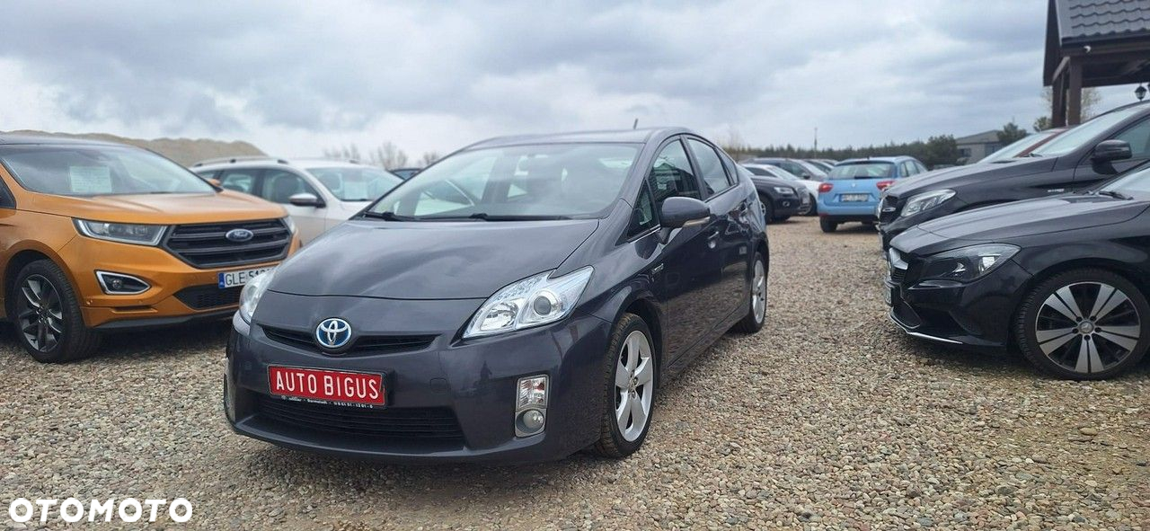 Toyota Prius - 3