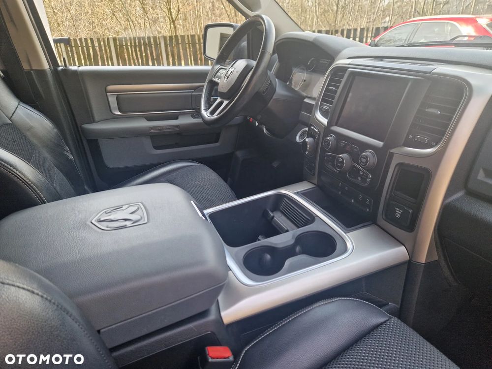 RAM 1500 5.7 Crew Cab Laramie - 38