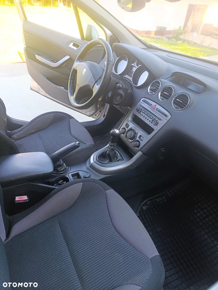 Peugeot 308 1.6 Trendy - 11