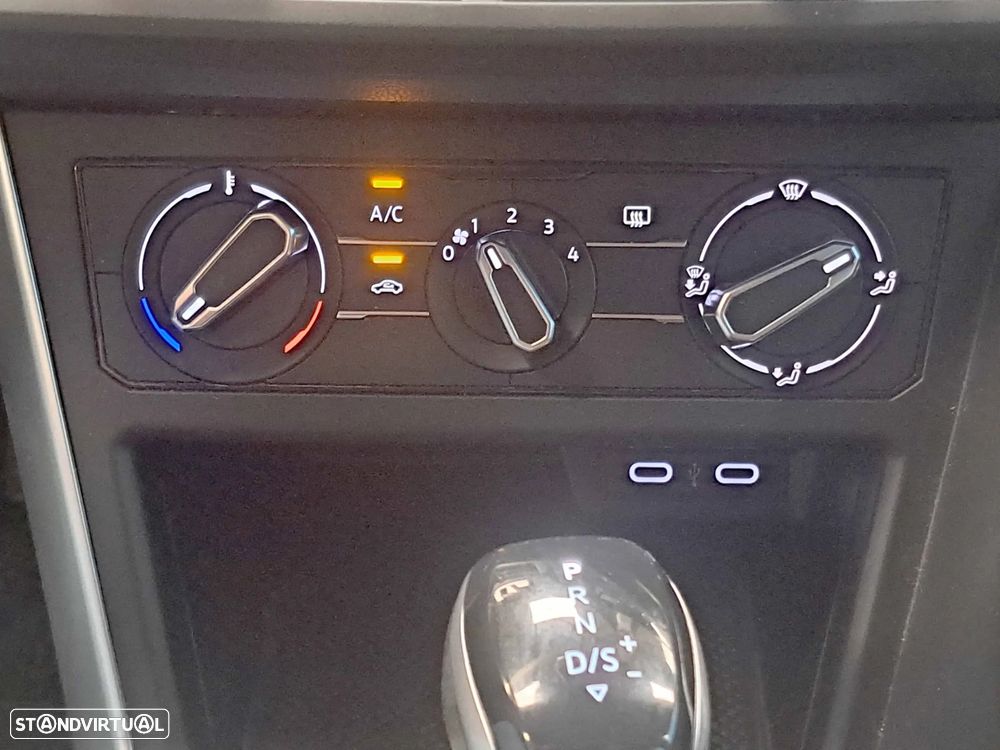 Volkswagen Taigo 1.0 TSI OPF DSG Life — fotografia 9