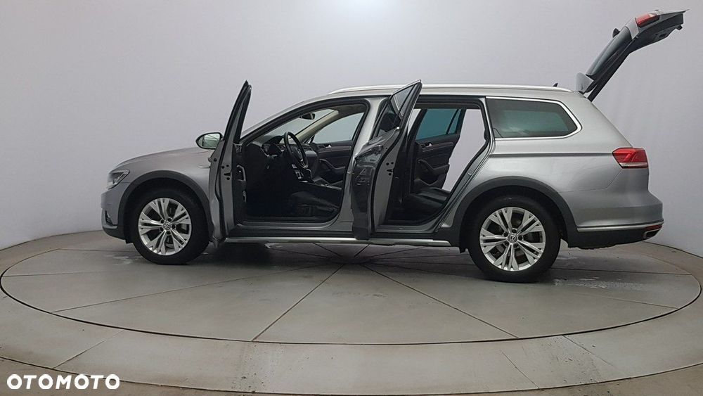 Volkswagen Passat Alltrack - 11
