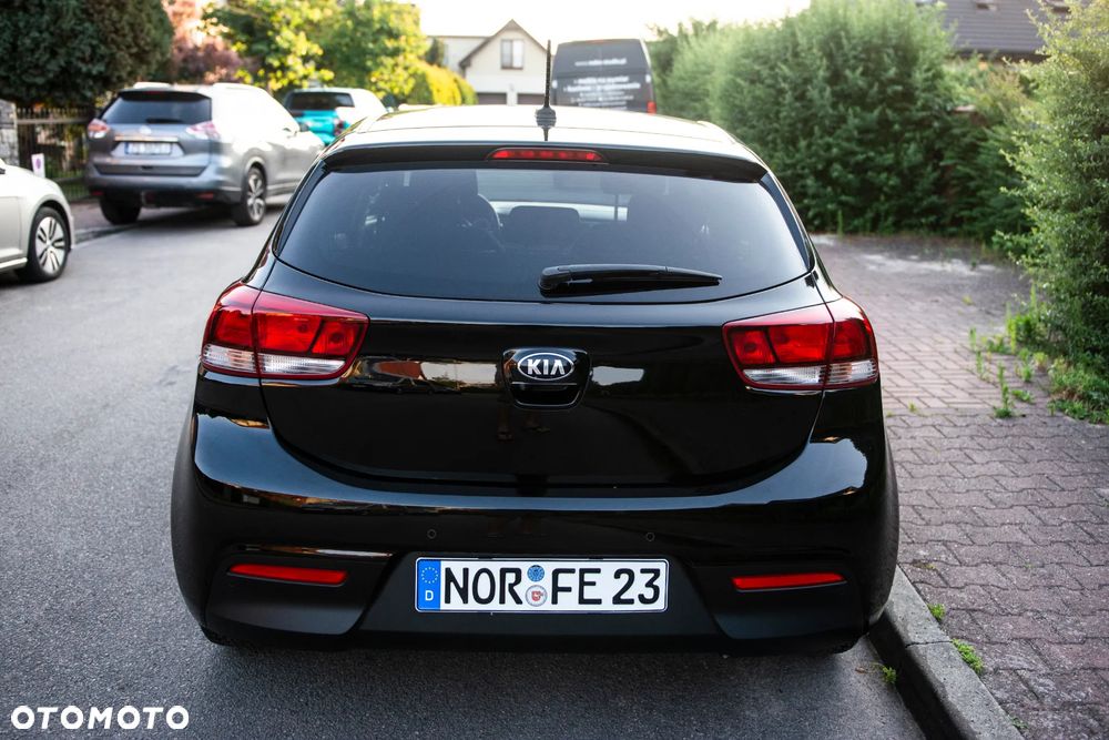 Kia Rio 1.2 Business Line Plus - 13