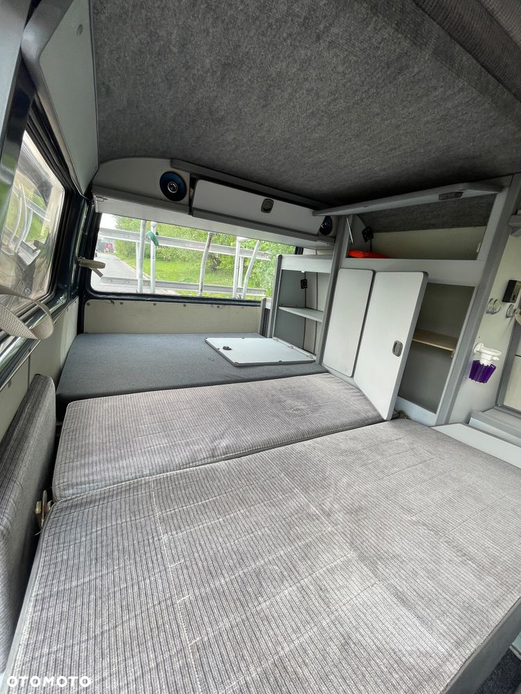 Volkswagen Transporter - 26