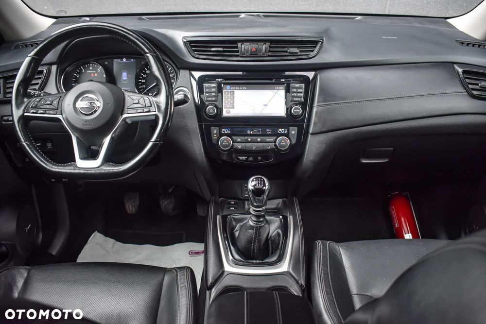 Nissan X-Trail 1.6 DIG-T Tekna 2WD - 3