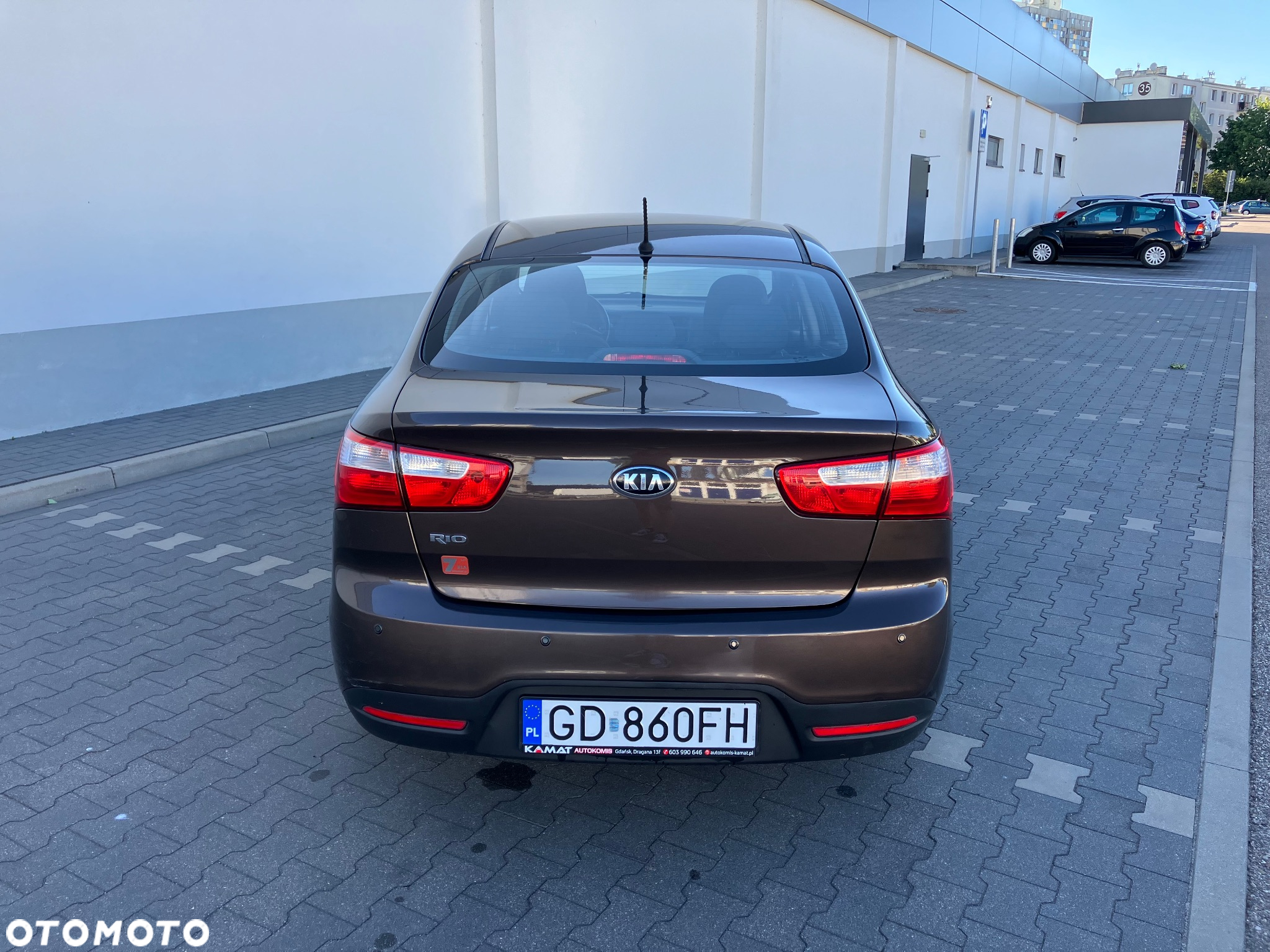 Kia Rio 1.4 M - 4