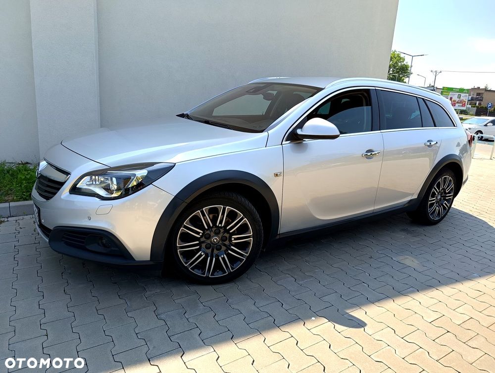 Opel Insignia 2.0 CDTI 4x4 Automatik Business Edition - 2