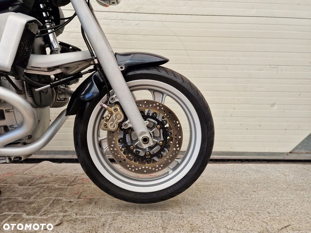 BMW R - 22
