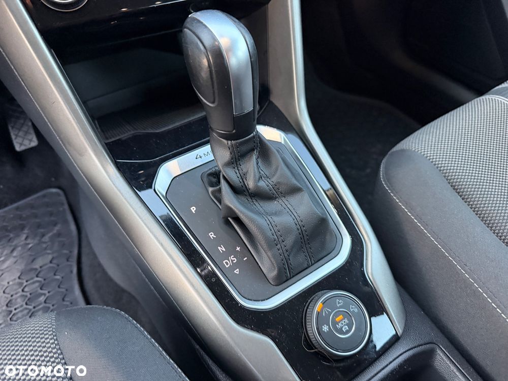 Volkswagen T-Roc 2.0 TDI SCR 4MOTION DSG ACTIVE - 22