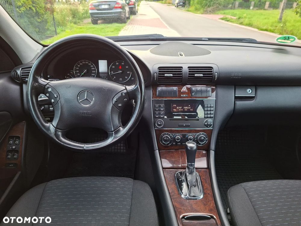 Mercedes-Benz Klasa C 180 Kompressor Automatik Elegance - 27